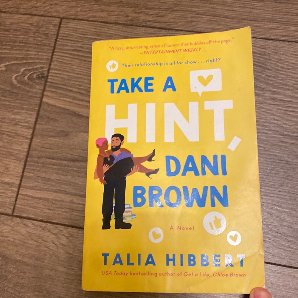 Sexy Rom Com paperback in excellent pre-owned condition.